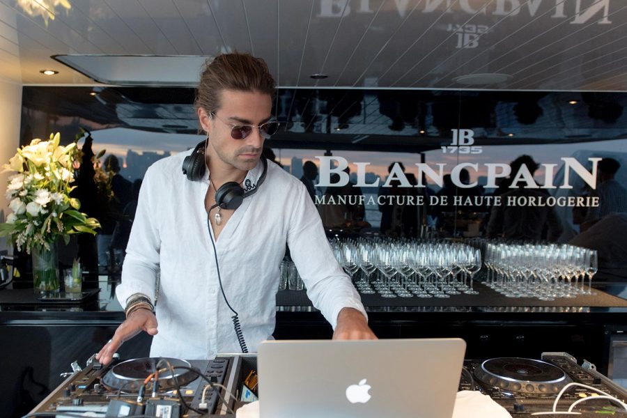 YachtDJ1